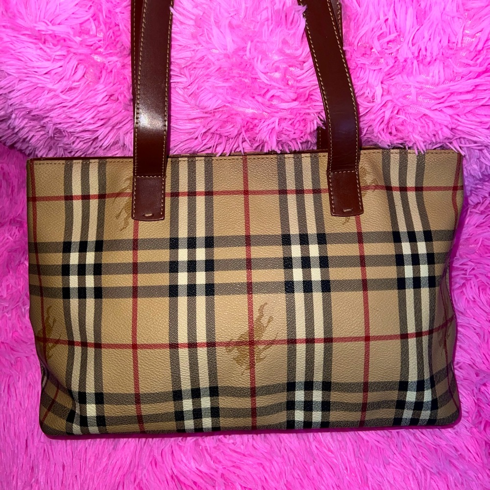 Authentic BURBERRY Haymarket Check zipped tote